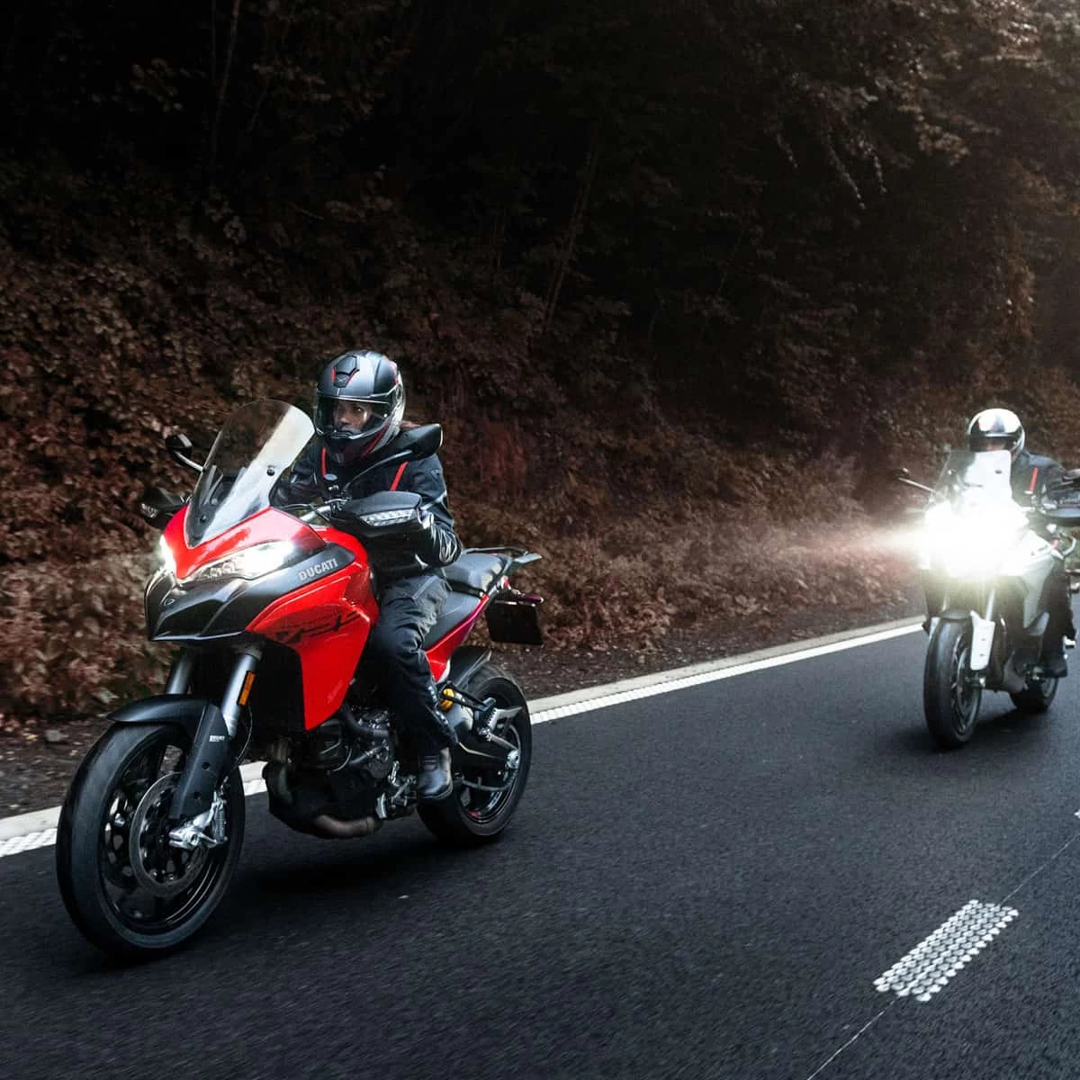 Rev It! Horizon 3 Trousers Ladies WP - Black 4 Rev It! Horizon 3 Trousers Ladies WP - Black - Image 4